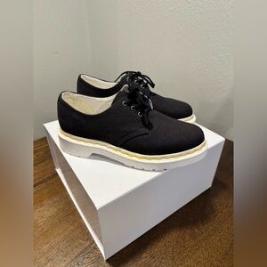 NWOT Dr. Marten Lester 3 Eye Black Canvas Shoe Lace up Oxford Men’s 4 Women’s 5